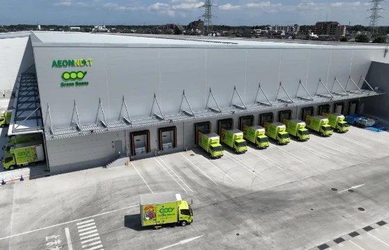 物流倉庫の外観